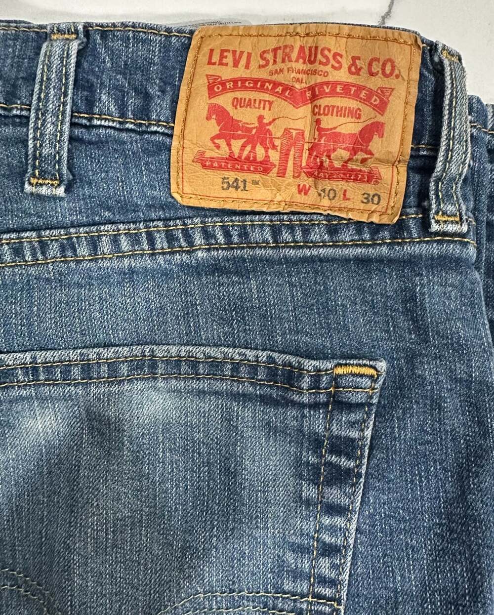 Levi's 541 Athletic Fit Jeans Size 40x30 Blue Denim